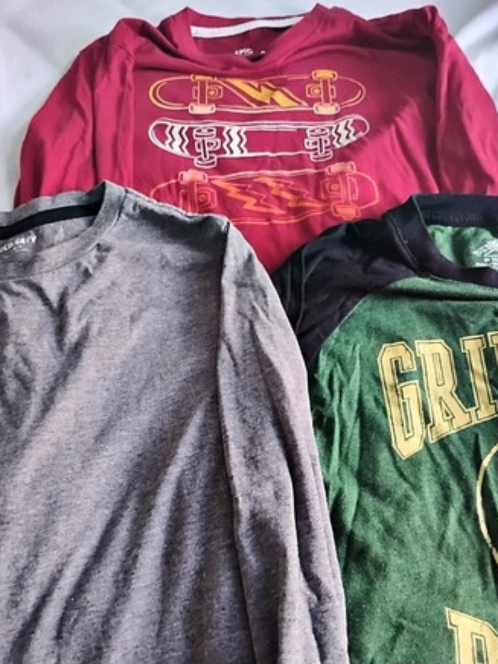 Graphic Long Sleeve 3-Piece Lot
